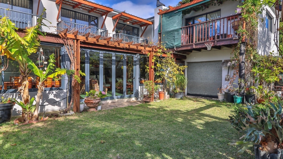 6 Bedroom Property for Sale in Franskraal Western Cape